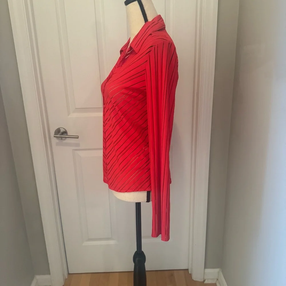 Guess Red Striped Button Down Shirt L. NWT - Picture 5 of 9